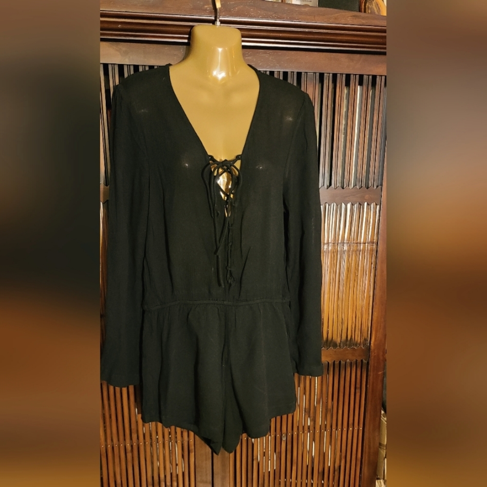 Silver Jeans Black Viscose Short Romper sz M new no tags
